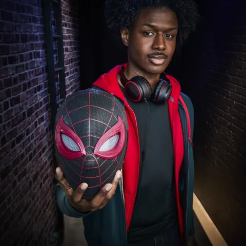 MARVEL LEGENDS SERIES SPIDER-MAN MILES MORALES ELECTRONIC EXPRESSIVE MASK (2)