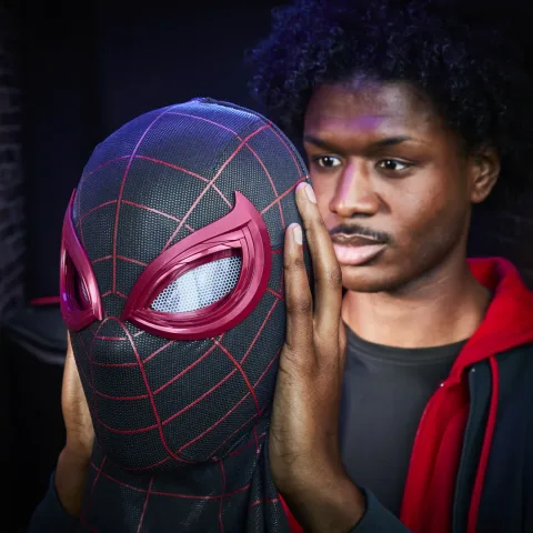 MARVEL LEGENDS SERIES SPIDER-MAN MILES MORALES ELECTRONIC EXPRESSIVE MASK (6)