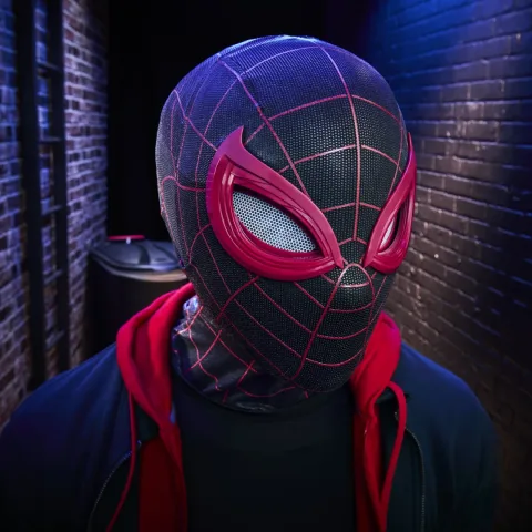 MARVEL LEGENDS SERIES SPIDER-MAN MILES MORALES ELECTRONIC EXPRESSIVE MASK (7)